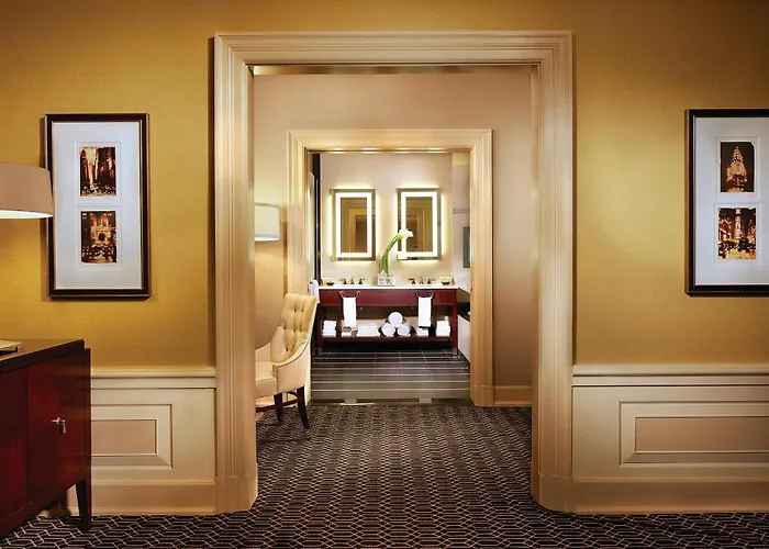 The Algonquin Hotel Times Square, Autograph Collection New York