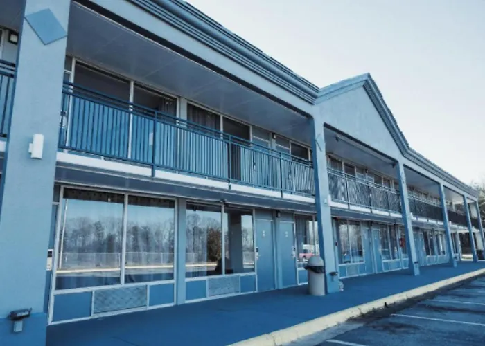 Reidsville Inn & Suites