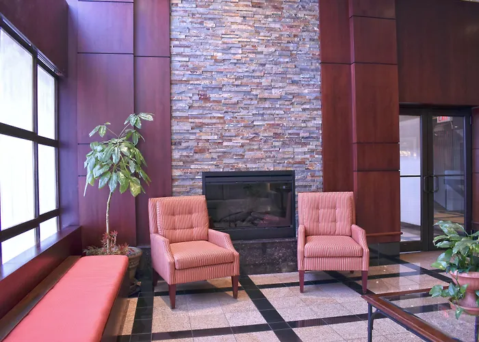 Hamilton Plaza Hotel And Conference Center