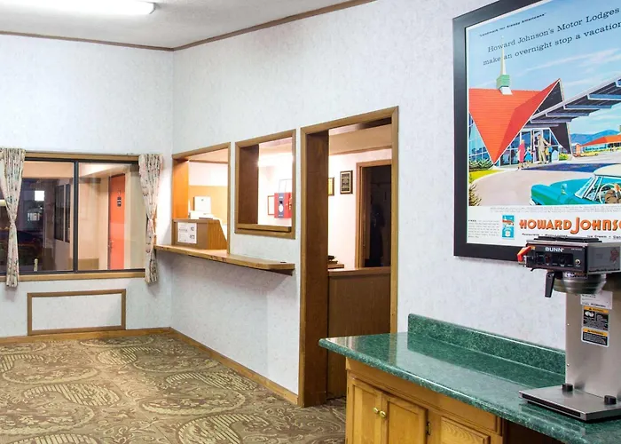 Howard Johnson By Wyndham Wilmington