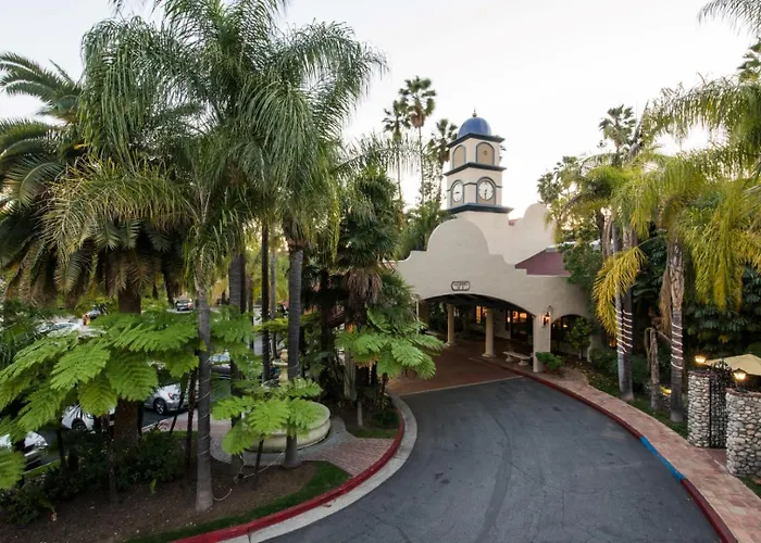 Vanllee Hotel Covina