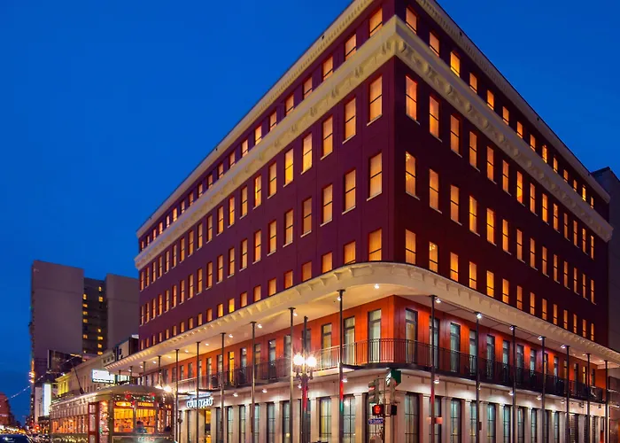 Hotel Courtyard By Marriott New Orleans Downtown Near The French Quarter