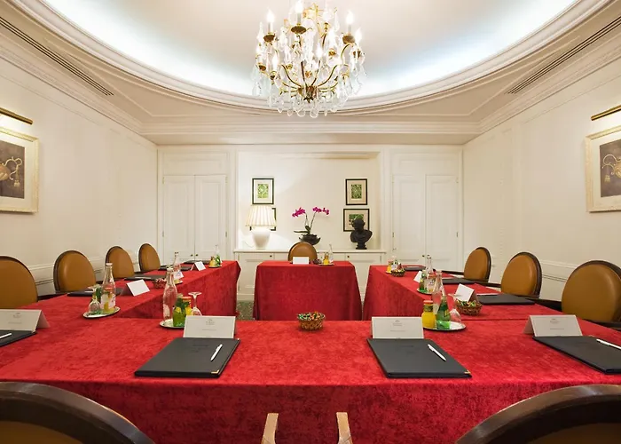 Hotel Francois 1Er Paris