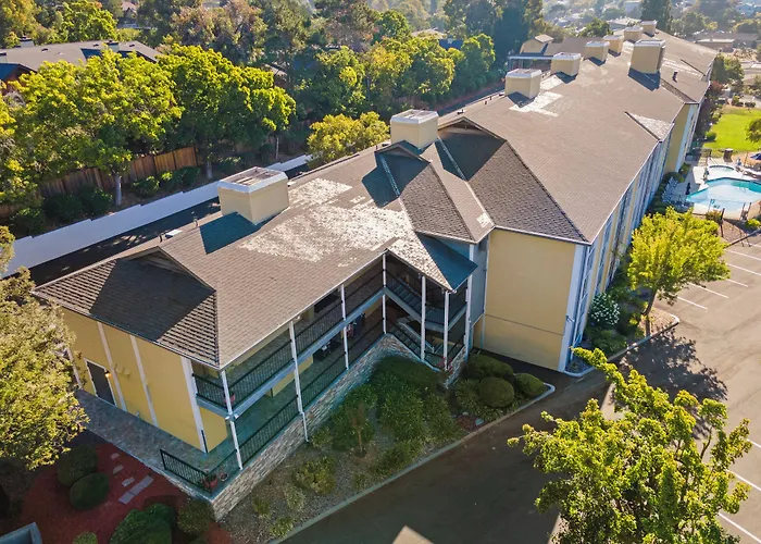 Best Western Plus Heritage Inn Benicia