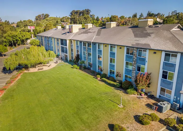Best Western Plus Heritage Inn Benicia