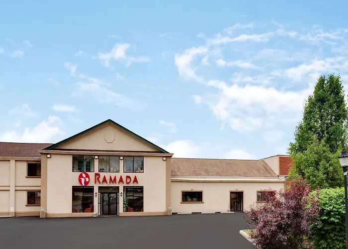 Ramada By Wyndham Flemington Hotel