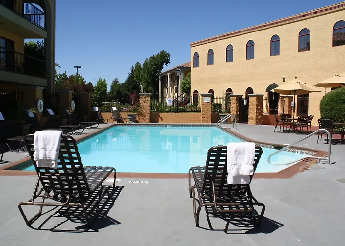 Best Western Plus Heritage Inn Stockton