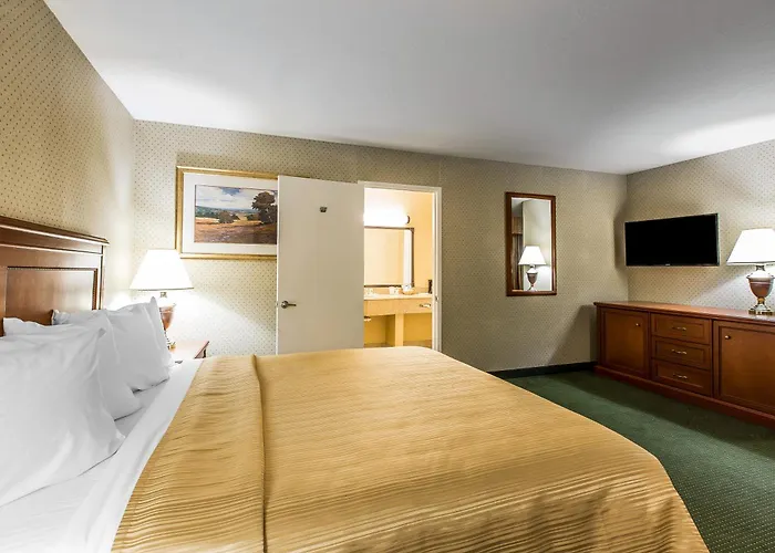 Quality Inn Near China Lake Naval Station Ridgecrest