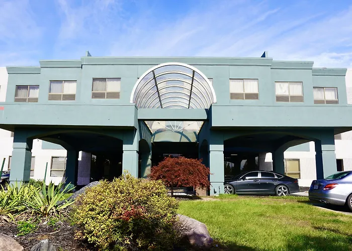 American Inn & Suites Waterford