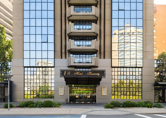 Wyndham Garden Santiago Kennedy Hotel