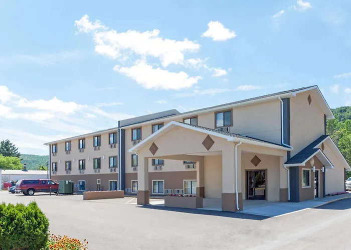 Super 8 By Wyndham Bath Hammondsport Area Motel