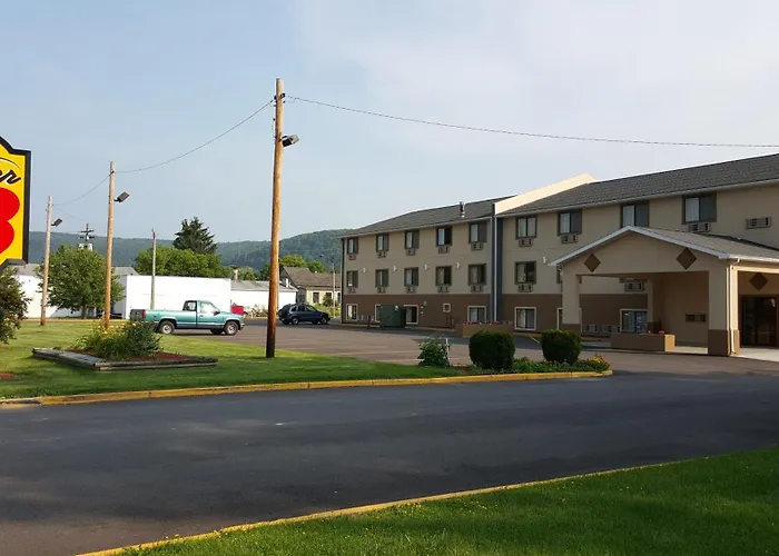 Super 8 By Wyndham Bath Hammondsport Area Motel