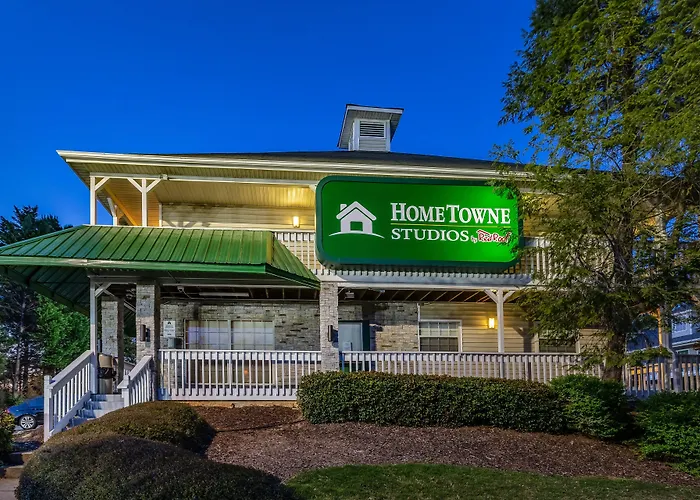 Hometowne Studios By Red Roof Atlanta - Norcross South