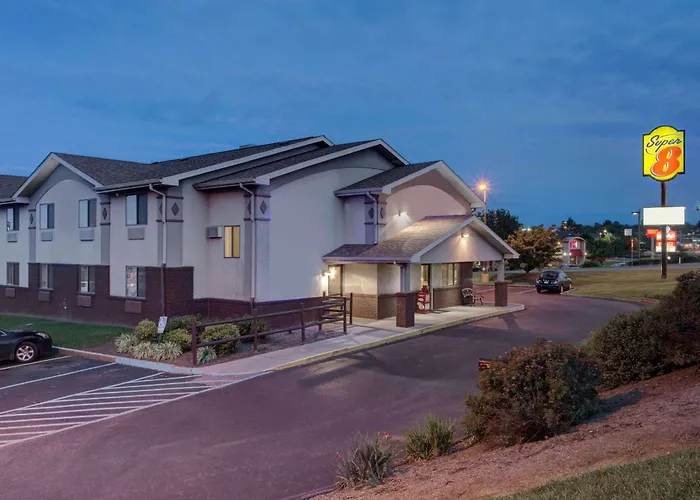 Super 8 By Wyndham Christiansburg/Blacksburg Area