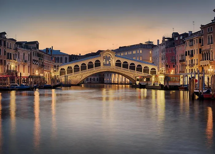 Nh Venezia Santa Lucia Hotel