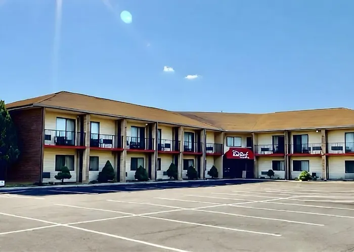 Red Roof Inn & Suites Newport - Middletown, Ri
