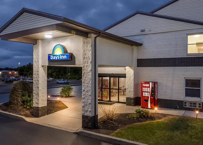 Days Inn By Wyndham Lancaster Pa Dutch Country Ronks