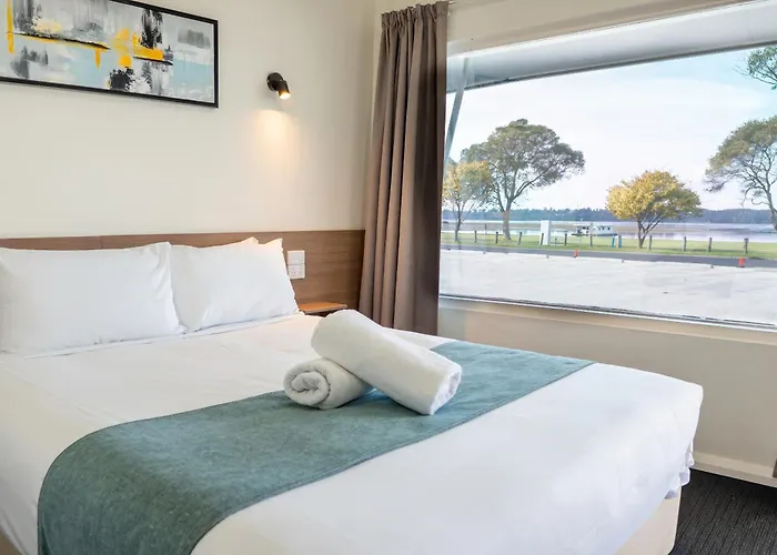 Bayside Hotel St Helens