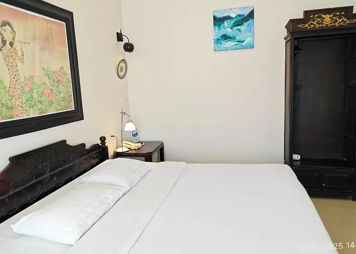 Hue Nino Hotel
