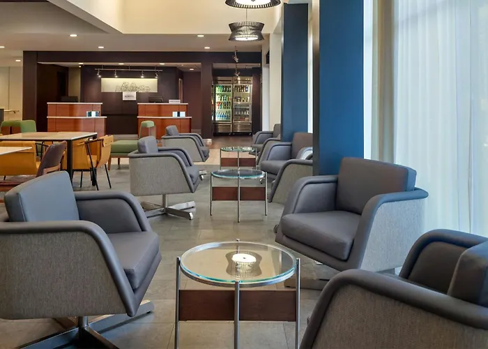 Courtyard By Marriott Atlanta Airport South/Sullivan Road College Park