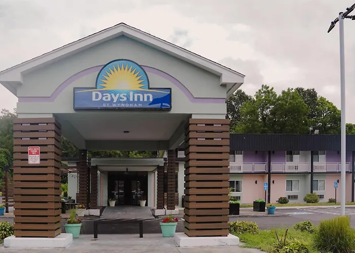 Days Inn By Wyndham Southington