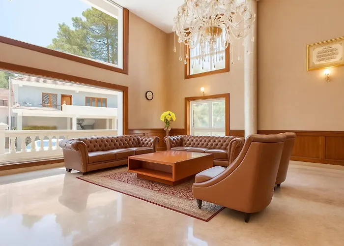 The Majestic Crown Hotel Ooty