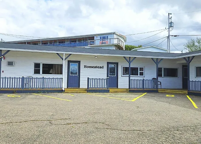 Laurie'S Inn Cheticamp