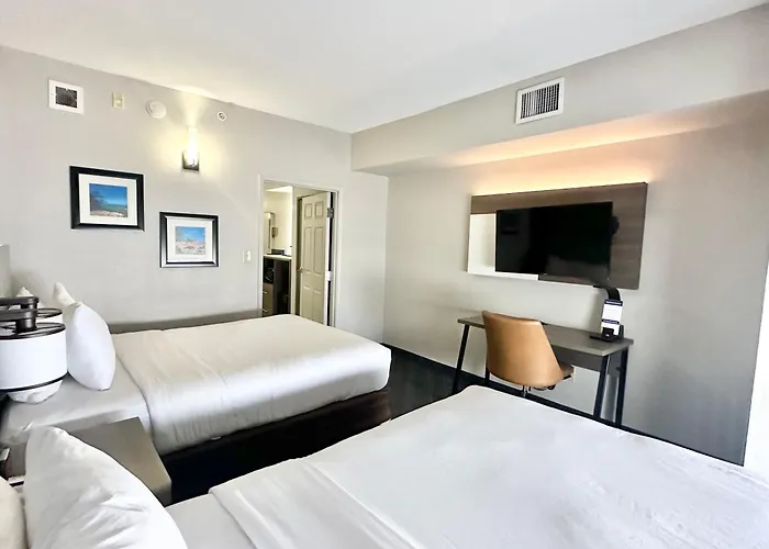Comfort Inn & Suites Calhoun South