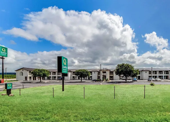 Quality Inn & Suites Junction