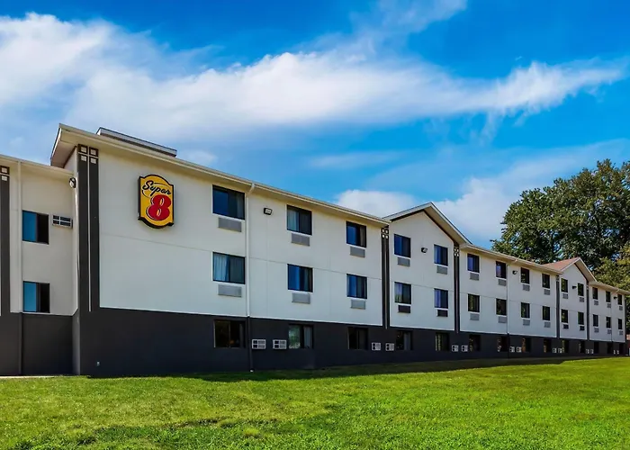 Super 8 By Wyndham Dumfries/Quantico Hotel