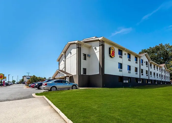 Super 8 By Wyndham Dumfries/Quantico Hotel