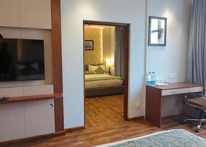 The Grand Mamta Hotel Srinagar 