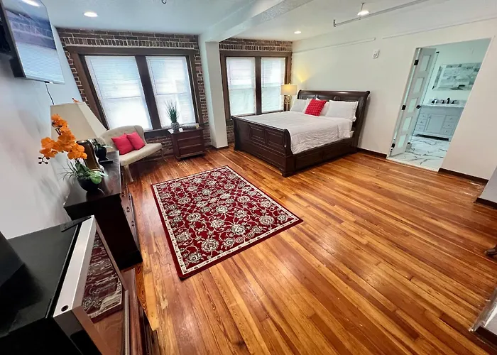 Artisan Downtown Hotel De Land