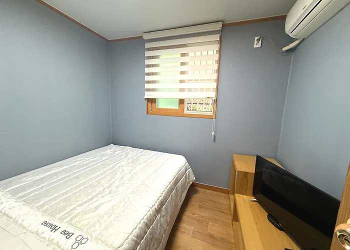 Gyeongju Bee House Hotel