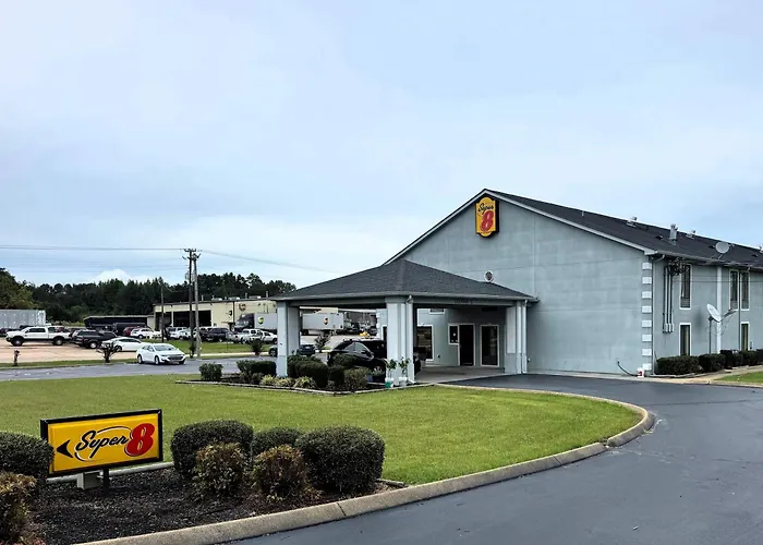 Super 8 By Wyndham Booneville