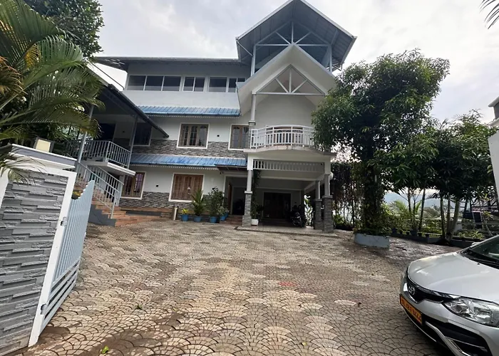 Munnar Blue Mist Bed & Breakfast