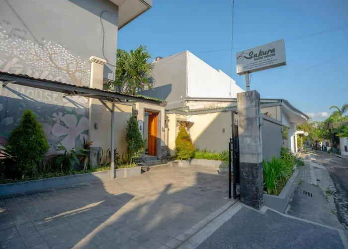 Sakura Guest House Canggu 