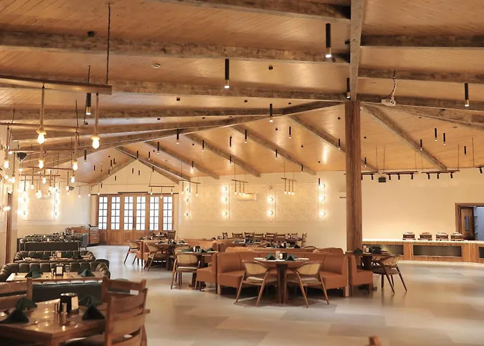 Jungle Lodge Resort & Spa Kasauli