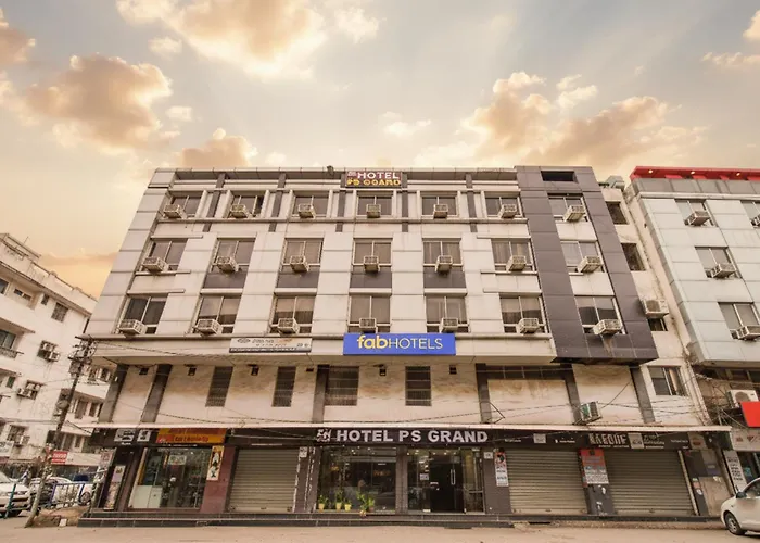 Fabhotel Ps Grand Lucknow