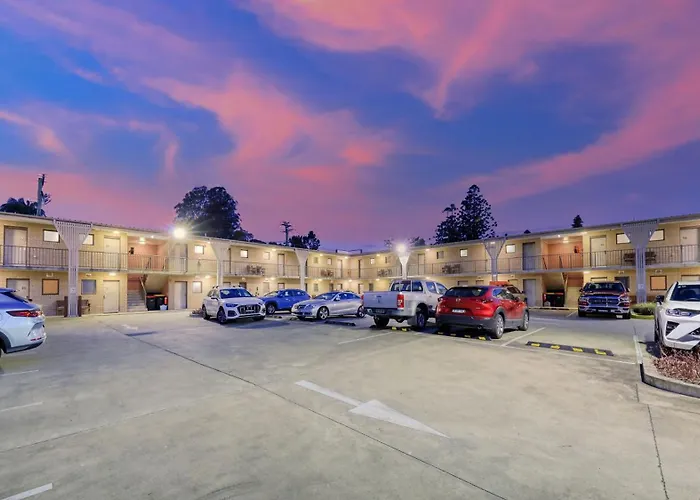 Club Maclean Motel