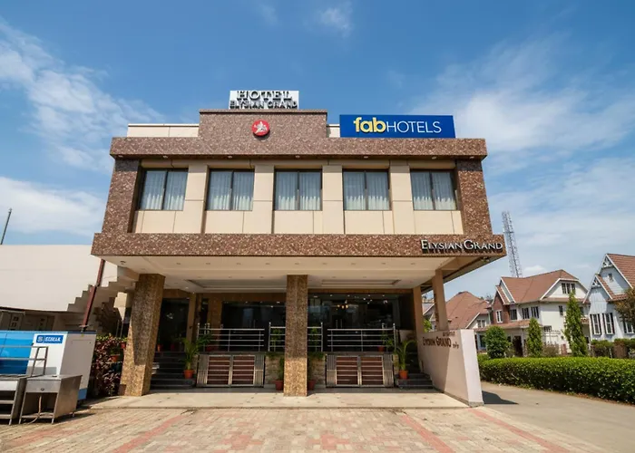 Via Elysian Grand - 3 Kms From Chaudhary Charan Singh International Airport Lucknow Hotel