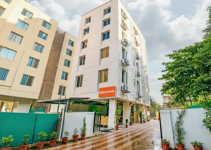 Fabhotel Marvel Bliss Pune