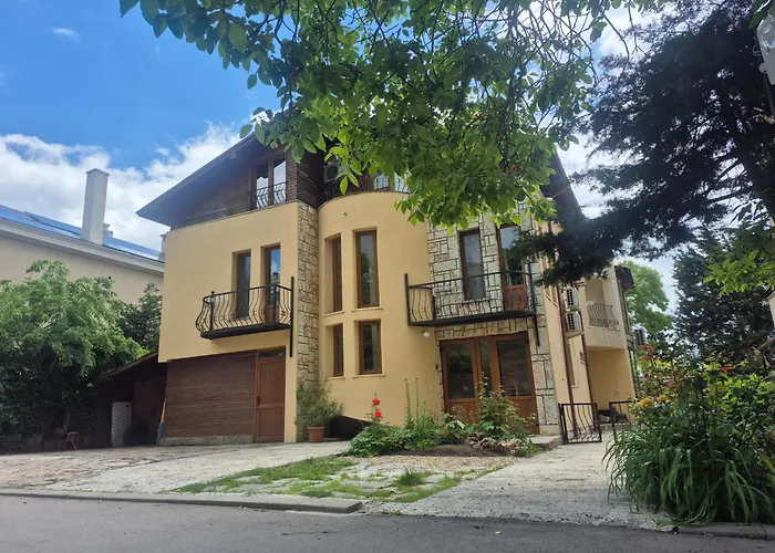 Villa Maxim Warna