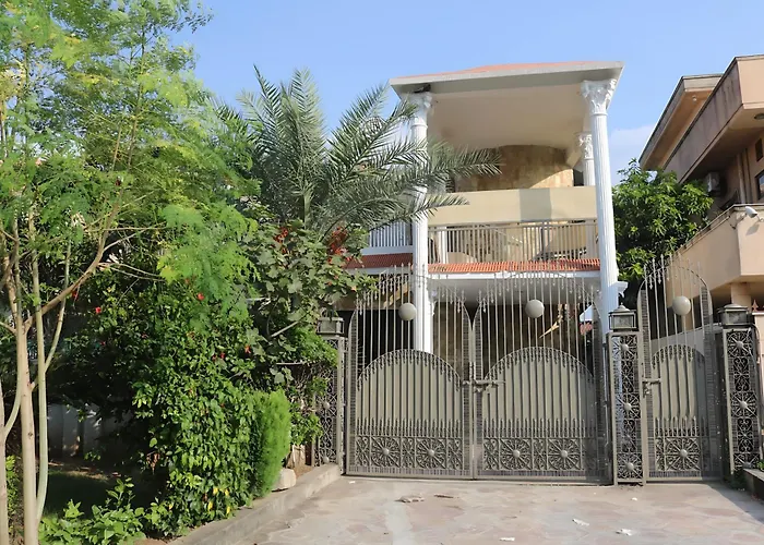 Mulberry Guest House F-11 Islamabad