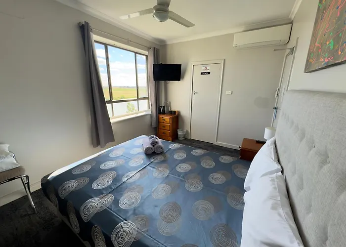 Tailem Bend Riverside Hotel