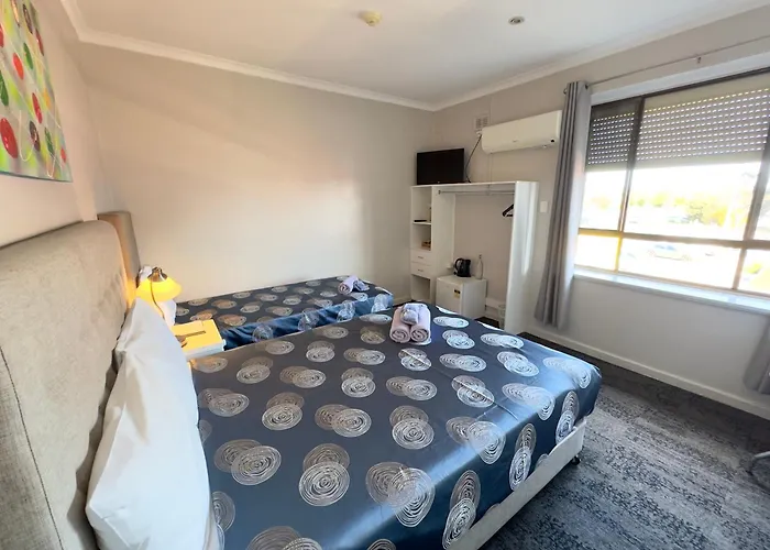 Tailem Bend Riverside Hotel