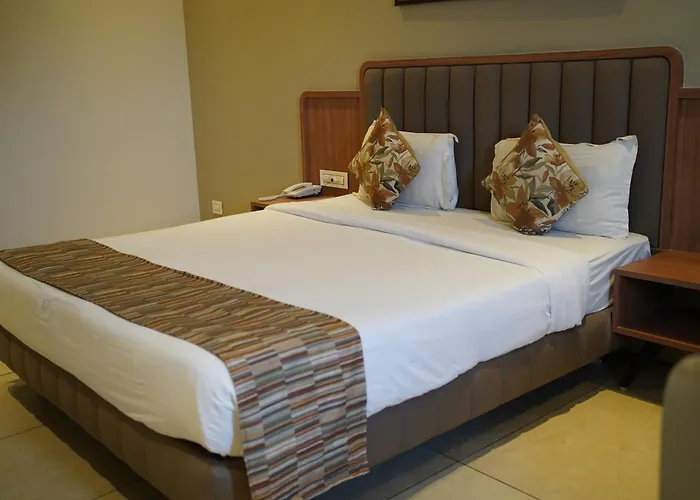 Rudra Shelter Business Hotel Vasai