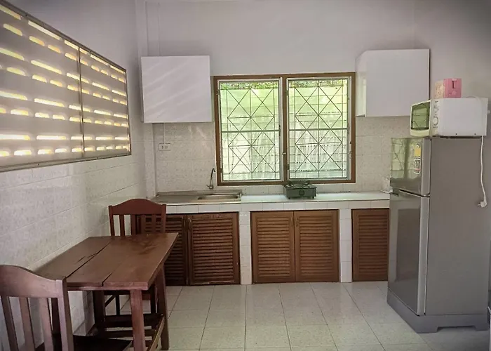 Ban Elephant Blanc Bungalow Kata Beach 
