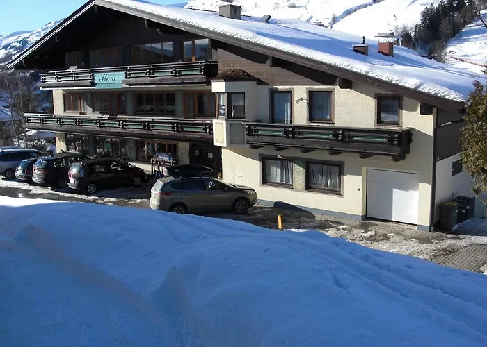Hotel-Pension Flora Saalbach-Hinterglemm