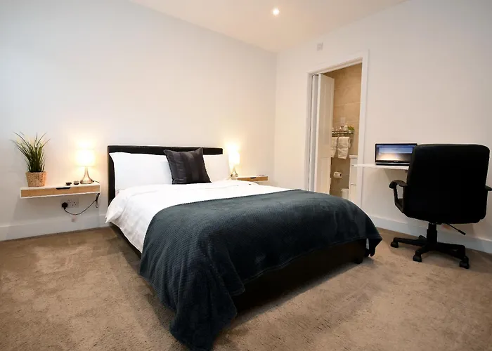 Apple Tree Place B&B Tadley